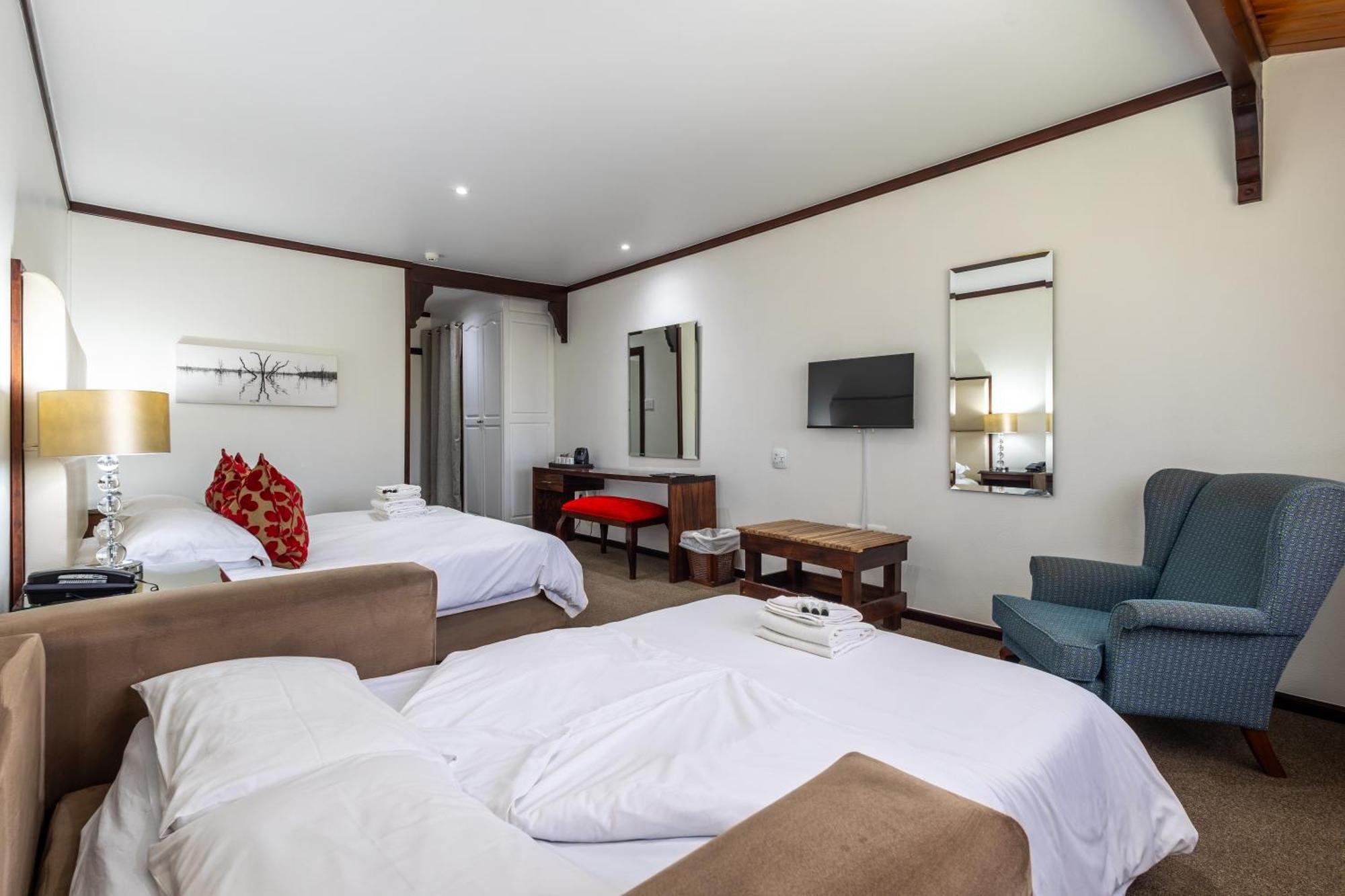 Knysna Log-Inn Hotel Exterior photo