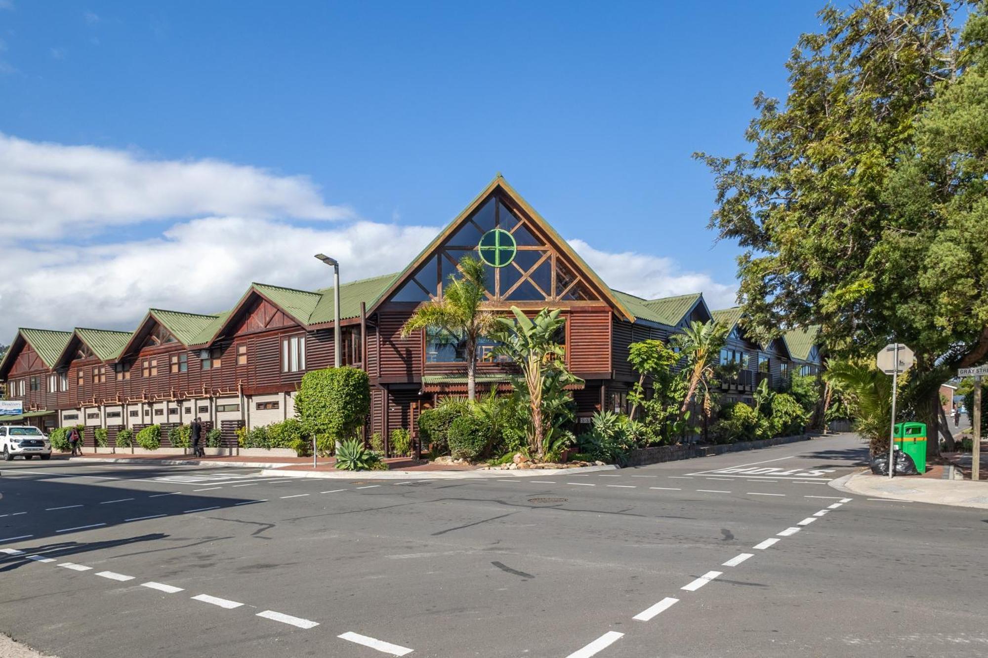Knysna Log-Inn Hotel Exterior photo