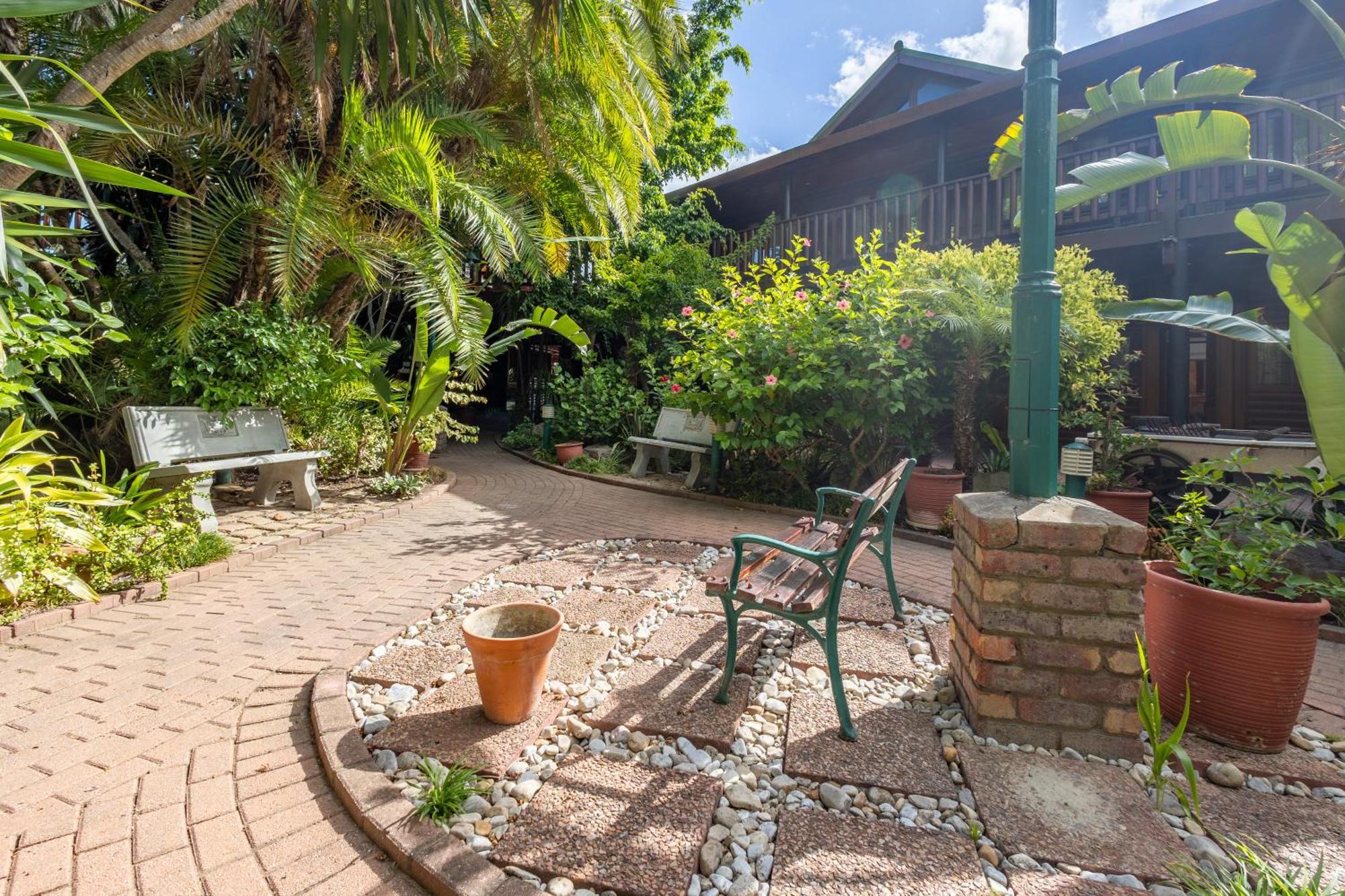 Knysna Log-Inn Hotel Exterior photo